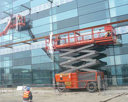 升降機租賃公司 山西遠大 在線咨詢 原平升降機